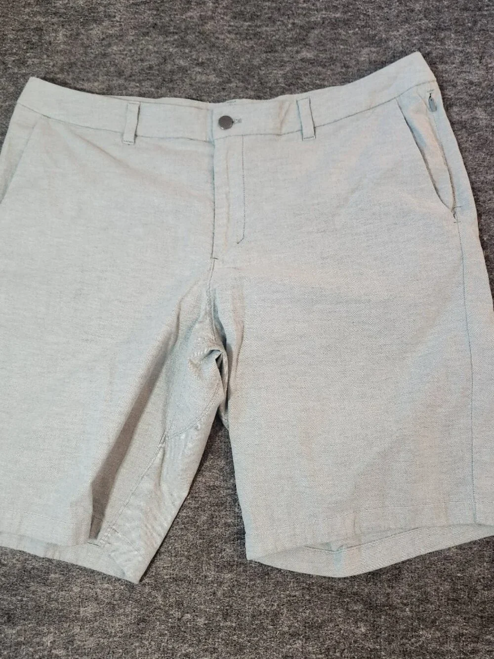 Lululemon Men's Commission Classic Fit Golf Chino Shorts Size 38 Gray Heather